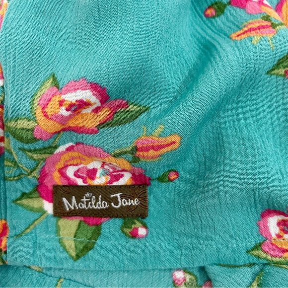 Matilda Jane Size XS Blue Multicolor Floral Tie Waist Long Walk Shorts - Picture 12 of 14